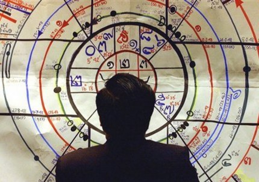 Как часто следует составлять астрологические прогнозы у астролога?
